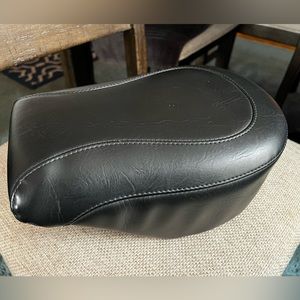 Mustang rear seat for motorcycle XL 2004-08